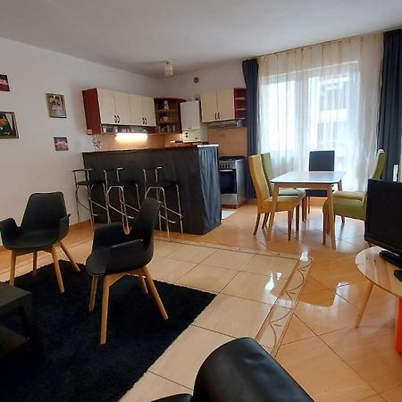 Apartament Roland Apartment Пояна Брашов Екстериор снимка